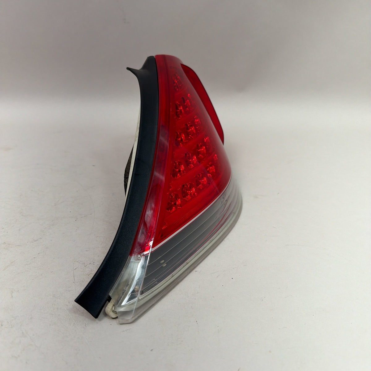 04-07 BMW M6 645Ci 650i E63 Right Rear Tail Light Assembly LED 63217170978 OEM