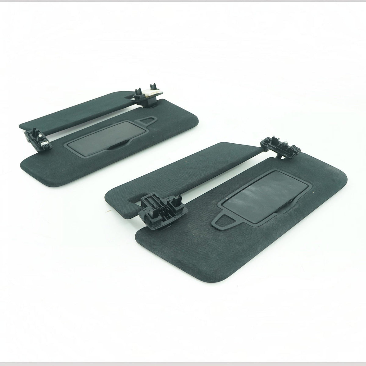 14-17 Mercedes-Benz S550 W222 Sun Visor Shade Sunvisor Left & Right A2228100710