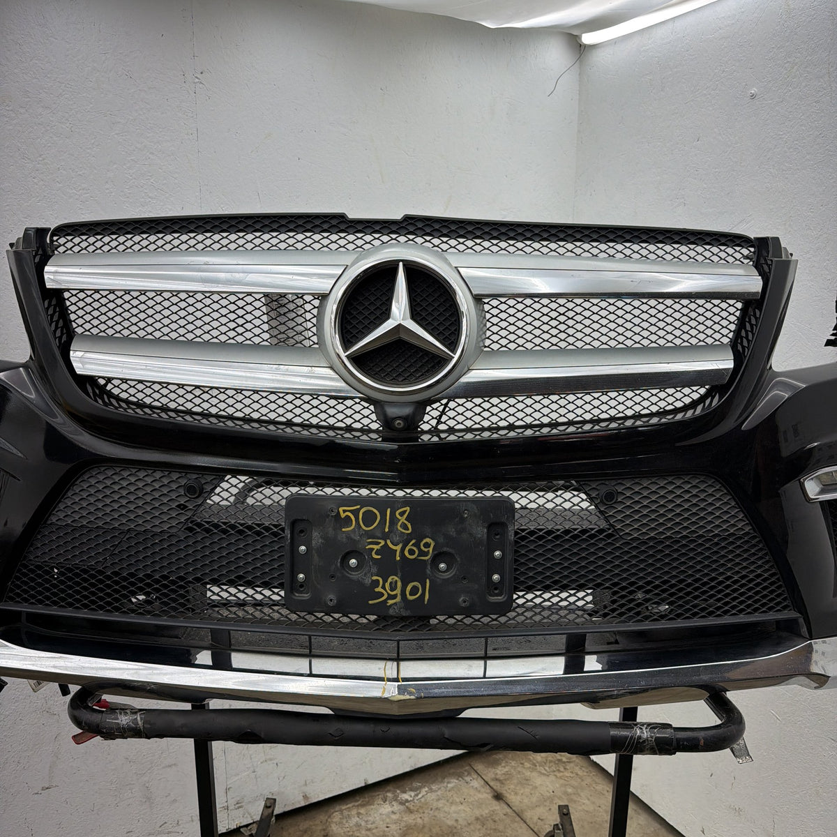 13-16 Mercedes GL550 GL450 X166 AMG Sport Front Bumper Assembly 1668856525 OEM