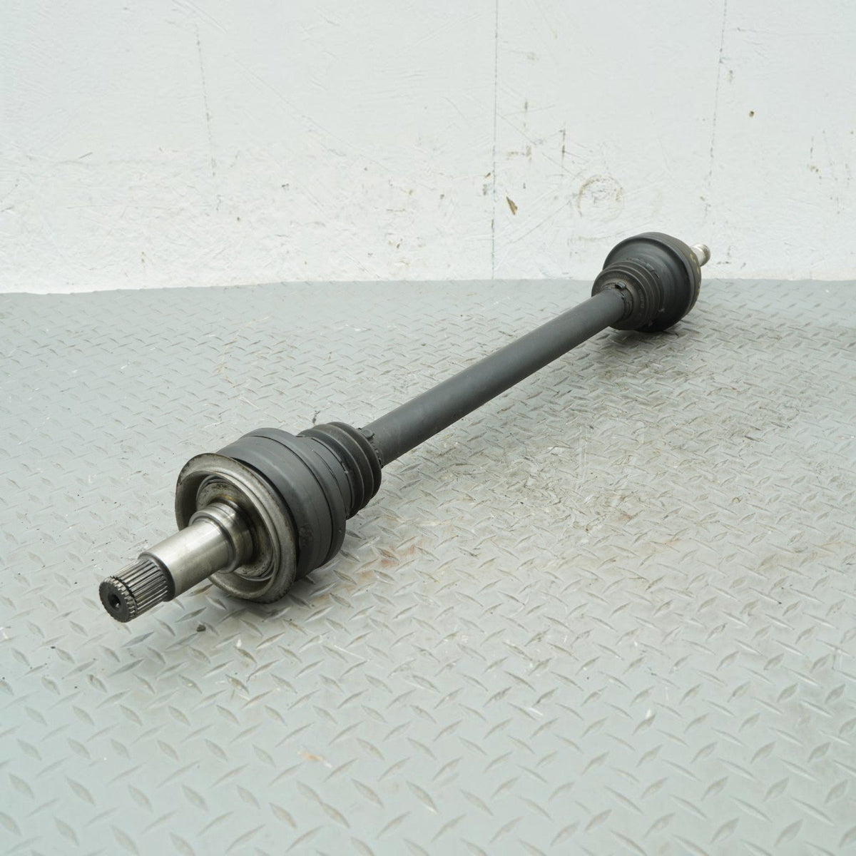 14-17 Mercedes S550 W222 4Matic Rear Right Passenger CV Axle Shaft 2223500010