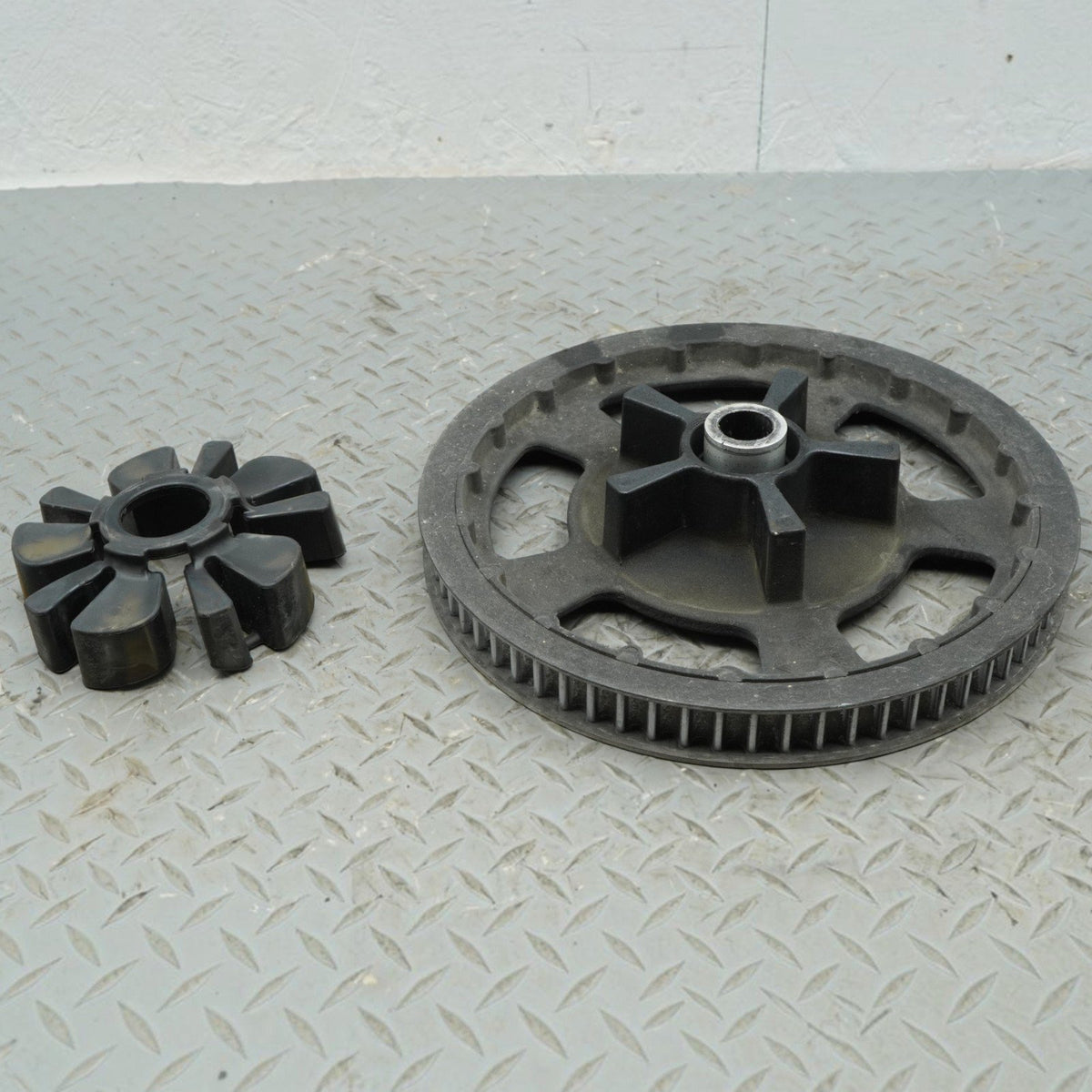 2009-2013 Harley Electra Glide Classic Flhtc Rear Drive Belt Pulley OEM