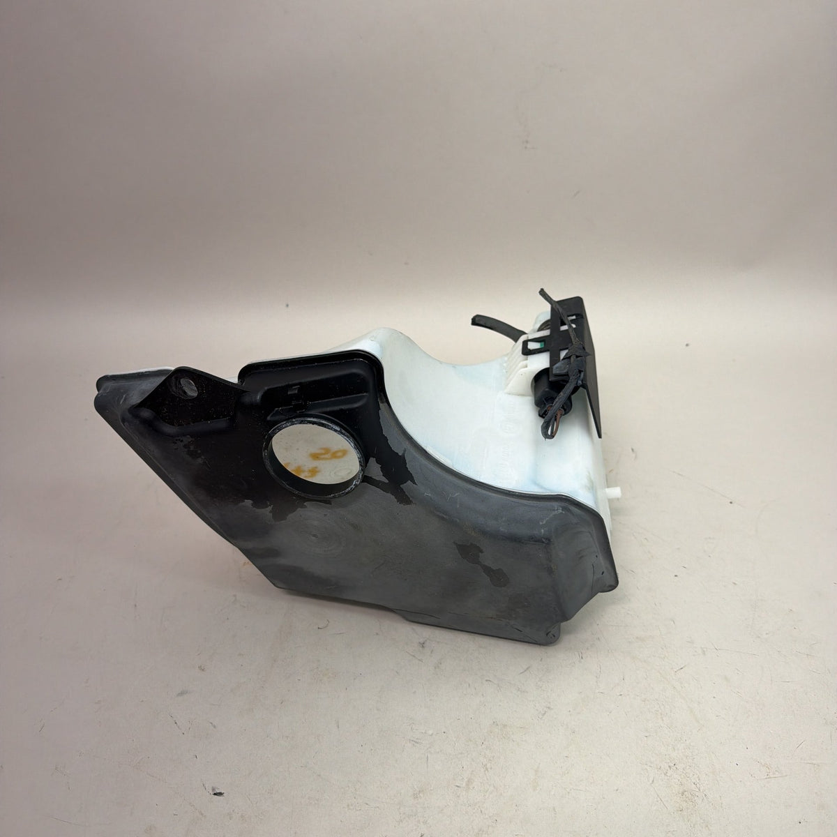 00-06 BMW 323 325 330 E46 Windshield Washer Fluid Reservoir Tank 61667007970 OEM