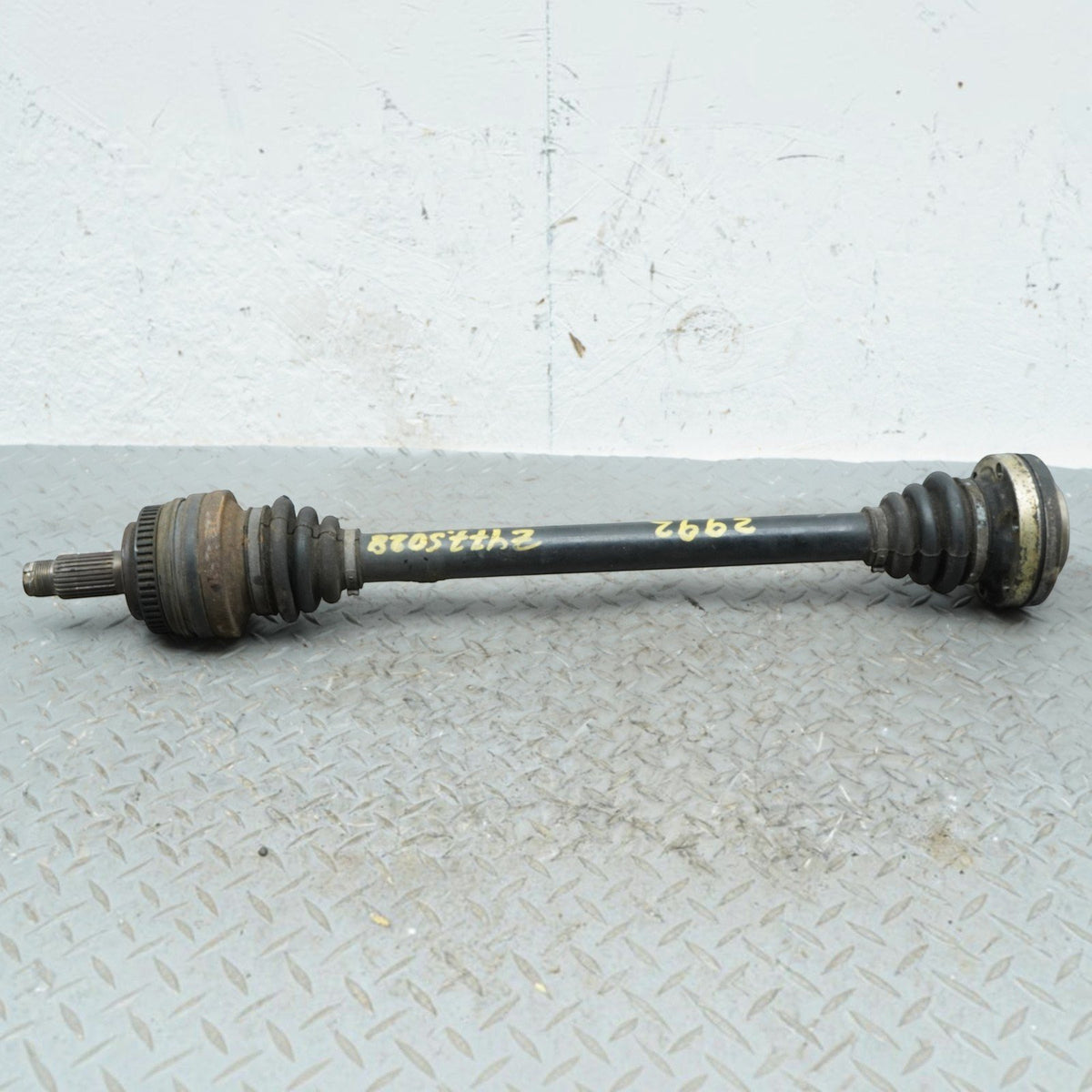 99-06 BMW 323 325 328 330 E46 Rear Right Passenger Axle Shaft CV 33211229592 OEM