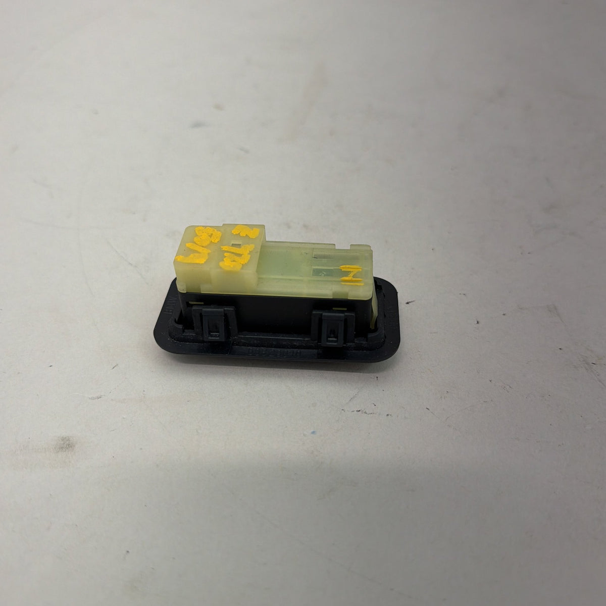 04-10 BMW M6 650i 645Ci E63 E64 Passenger Off Switch Indicator 61316977788 OEM