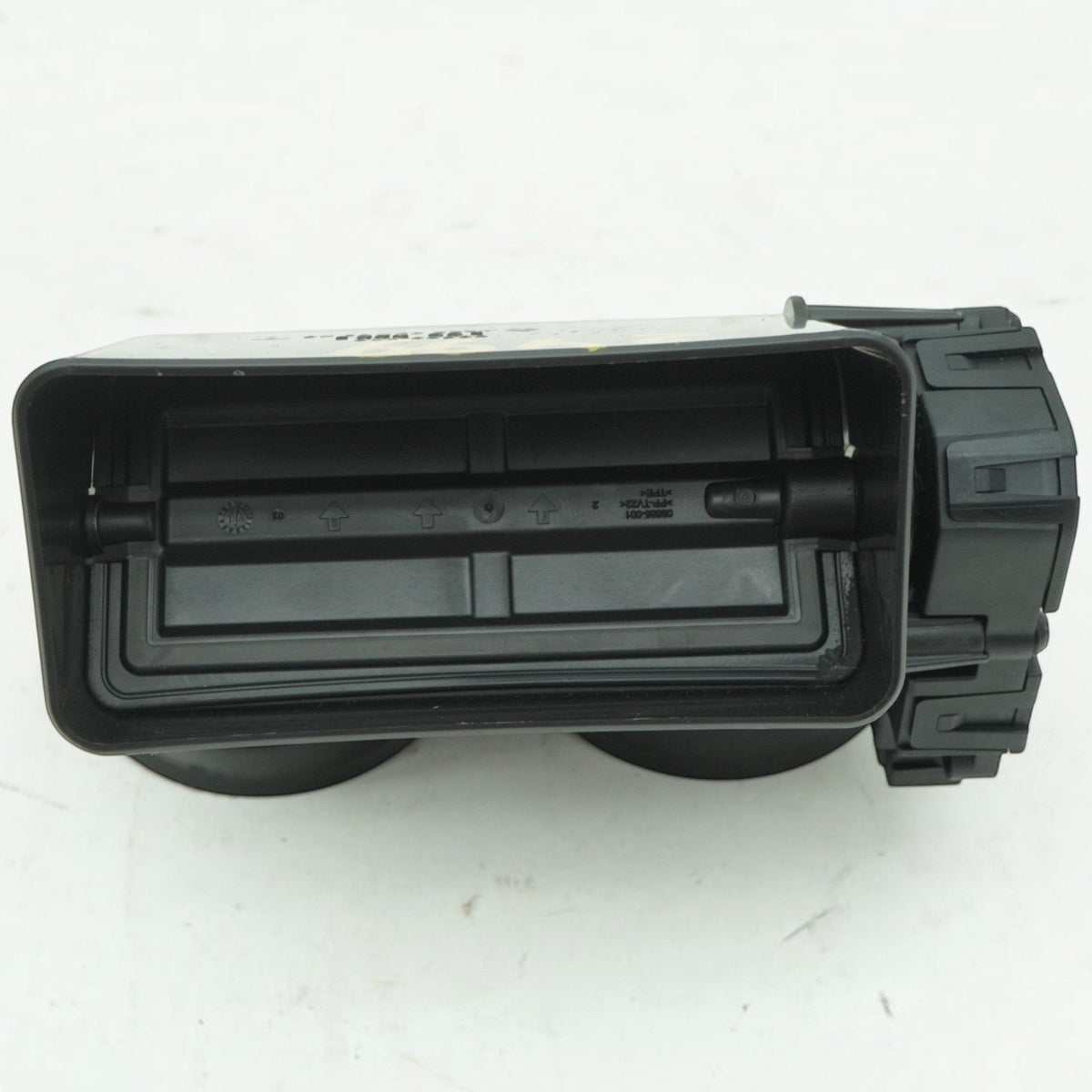 14-20 Mercedes S550 S400 S550E W222 Rear Center Console Air Vent A2228310345 OEM