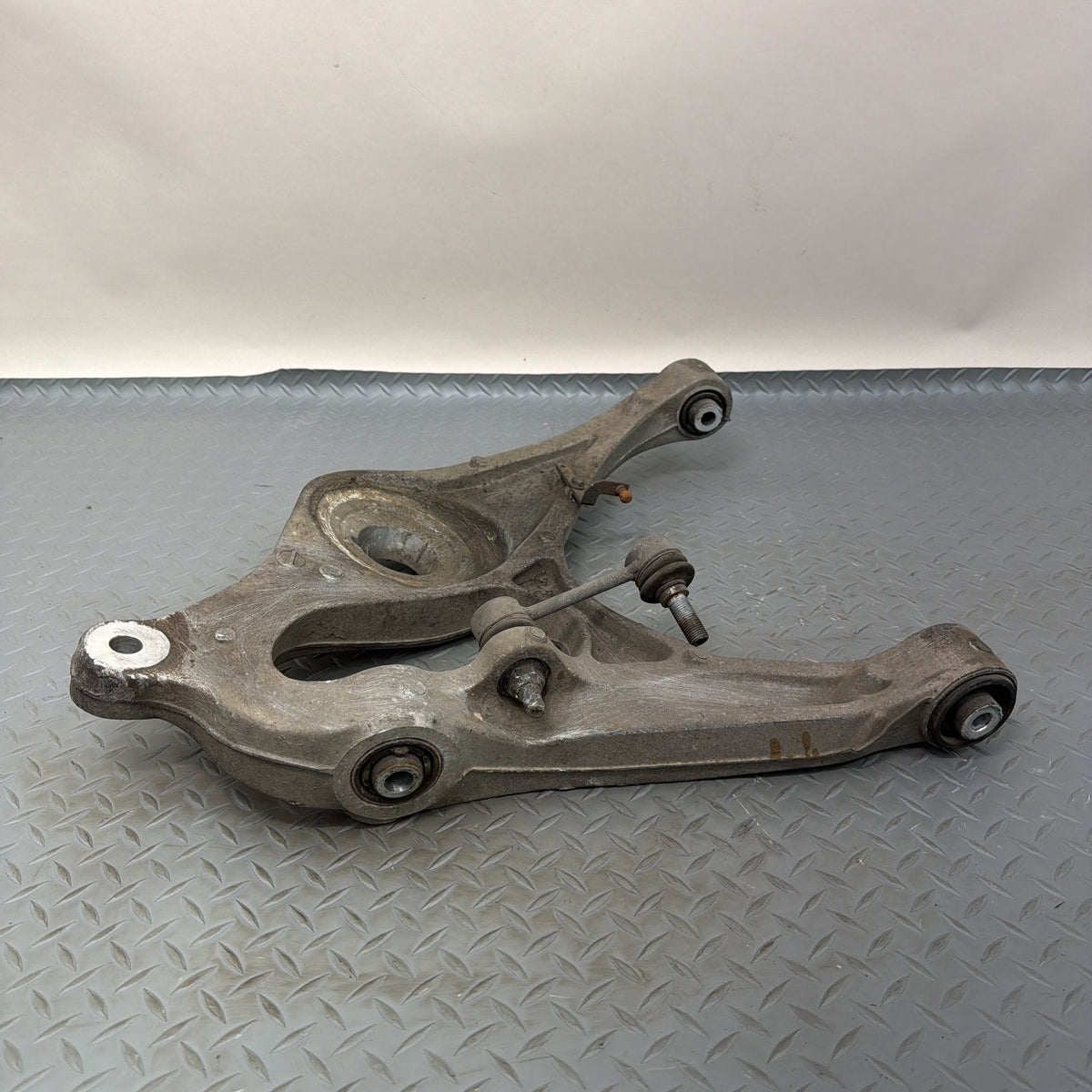 13-16 Mercedes GL450 GL550 X166 Rear Left Lower Control Arm A1663500906 OEM