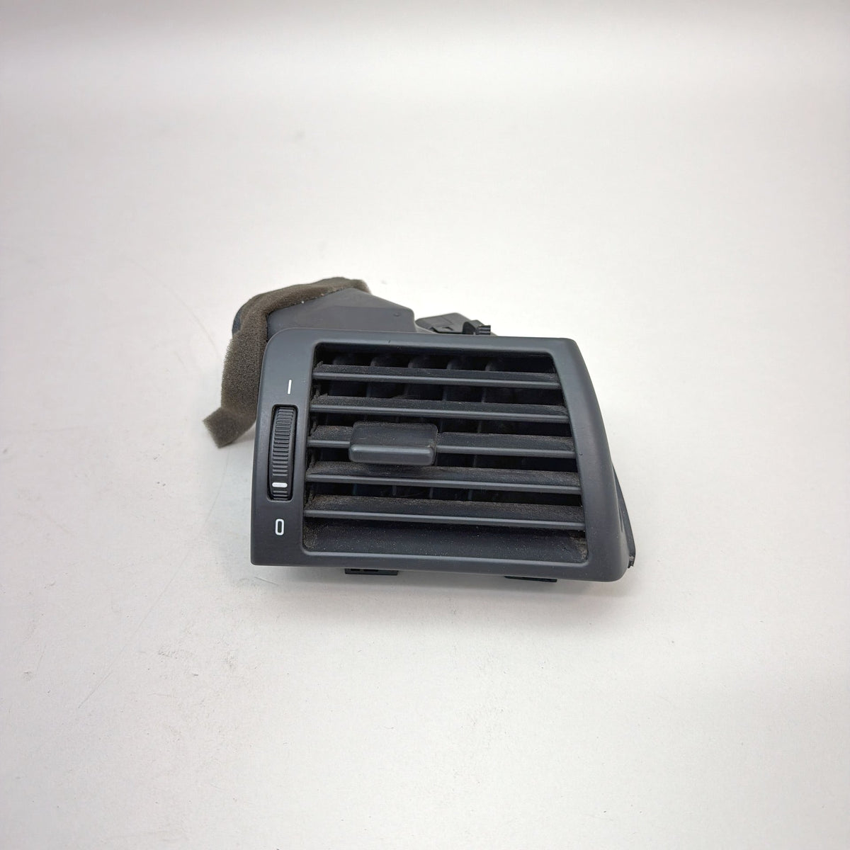BMW E46 Right Dash Air Vent Grille 64228361898 330Ci 325Ci 323Ci 328Ci OEM