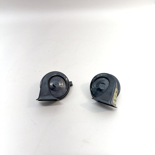 99-06 BMW 320 323 325 328 330 M3 E46 High Low Tone Horn Pitch Set 6937454 OEM
