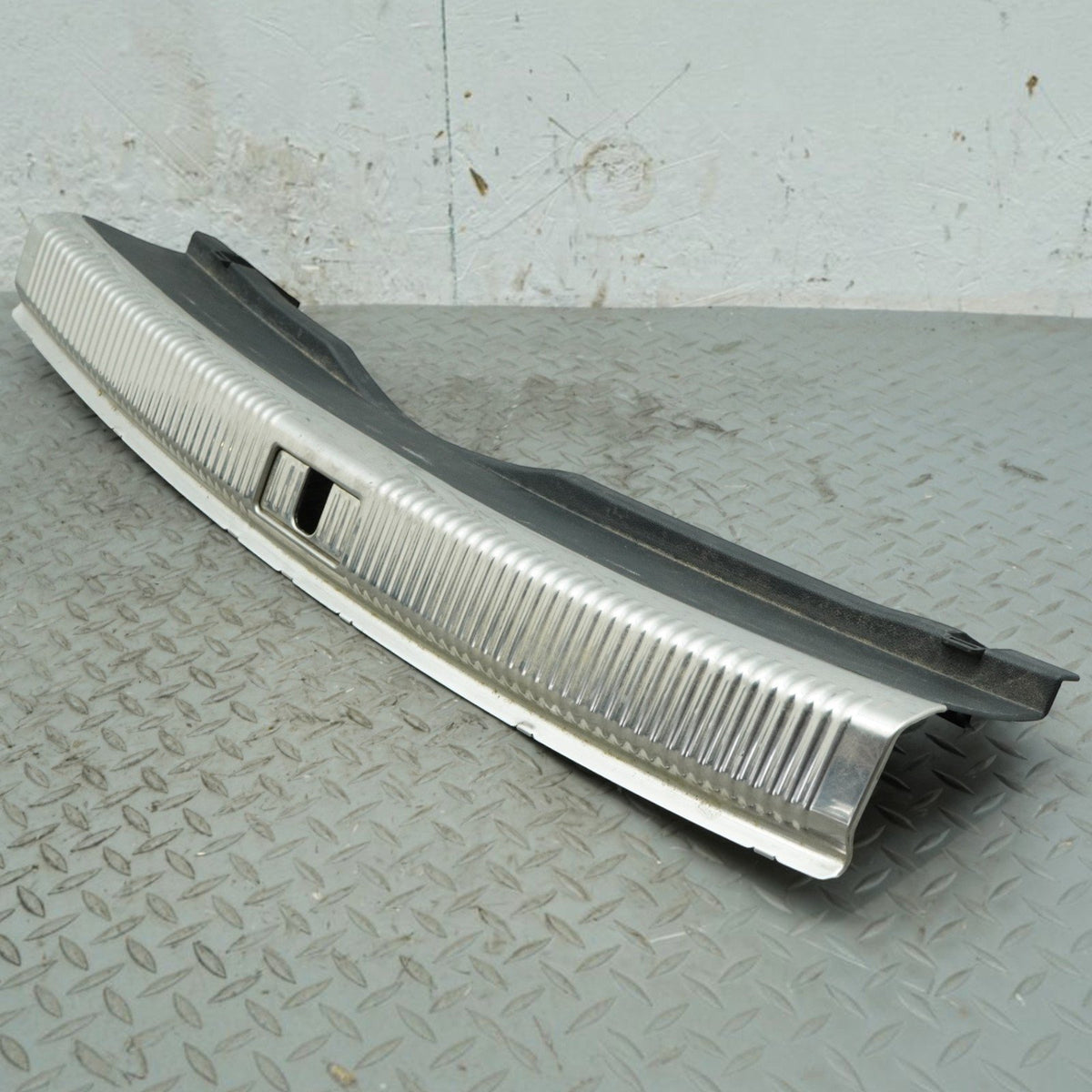 12-18 Audi S7 A7 RS7 4G Tailgate Trunk Scuff Sill Plate Trim Cover 4G8863471 OEM