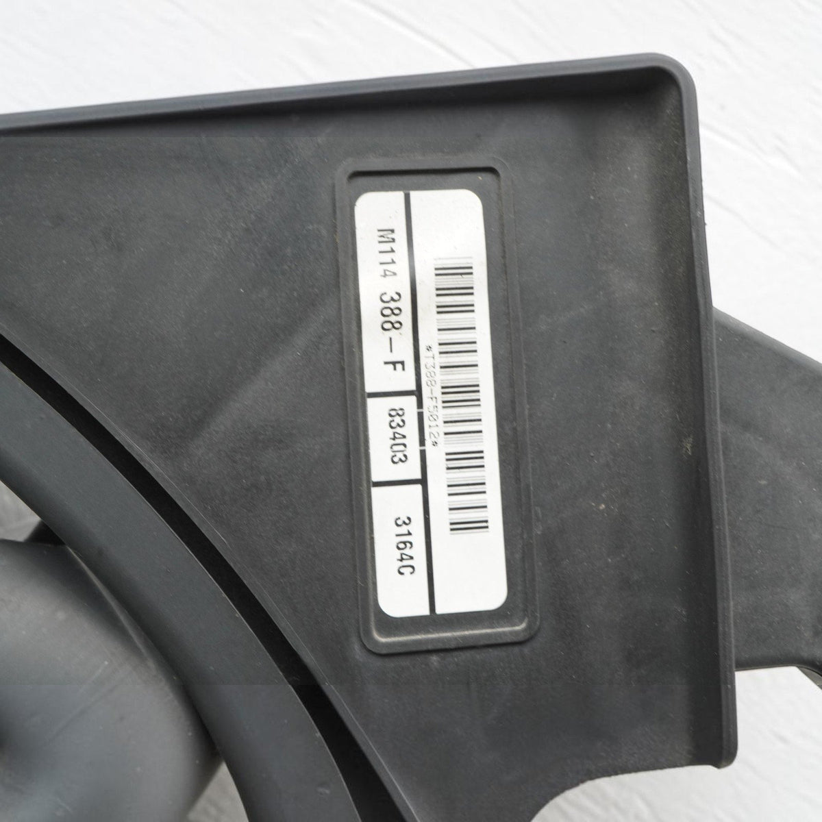 15-16 Dodge Challenger 5.7L Engine Coolant Cooling Fan Shroud Motor 55111282AC