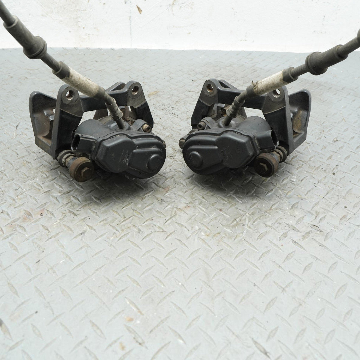 08-16 Audi S5 8T Coupe/Convertible Rear Caliper Pair Left & Right Set 8K0615403A
