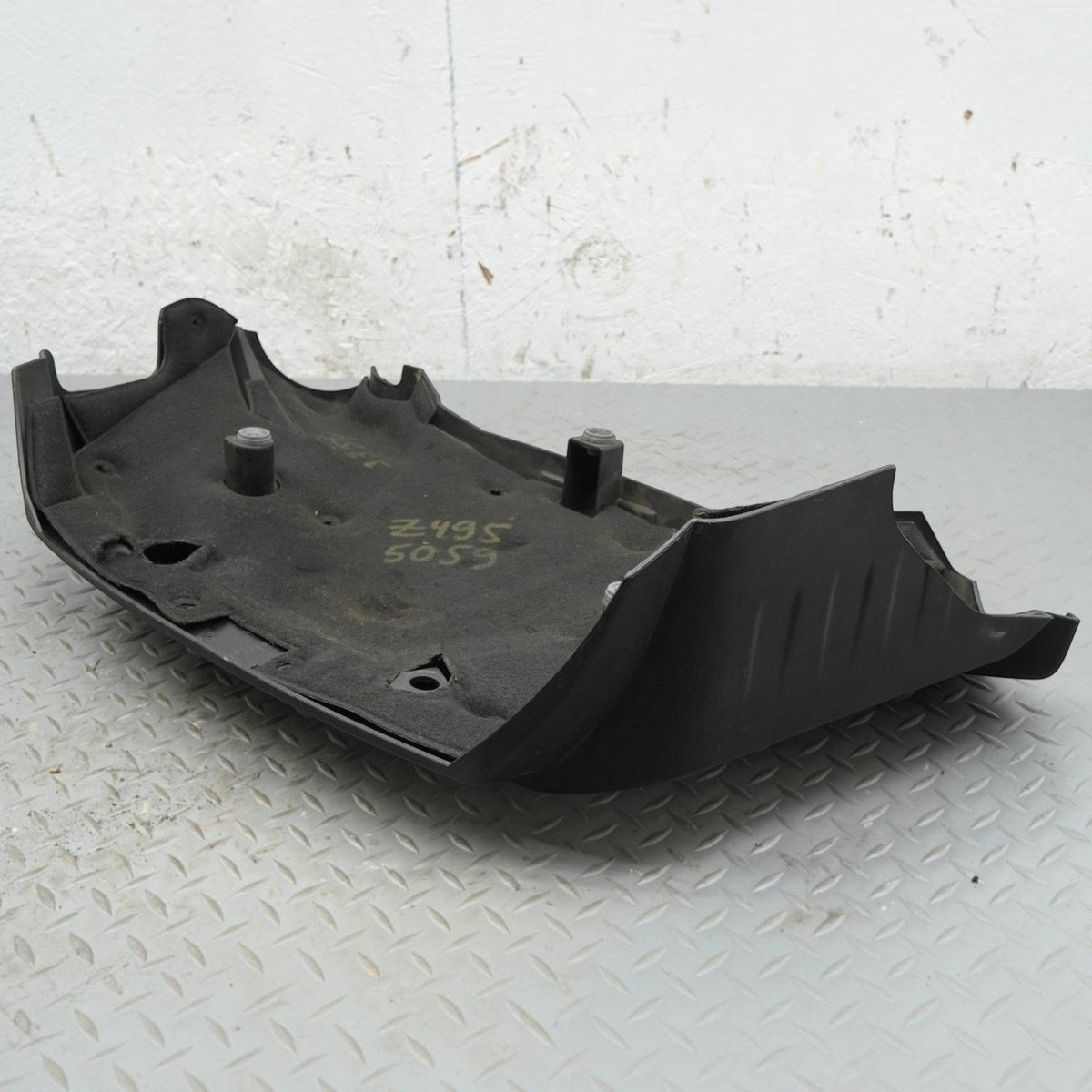 14-18 BMW X5 X6 F15 F16 4.4L V8 Engine Motor Cover Trim Panel 13717634293 OEM