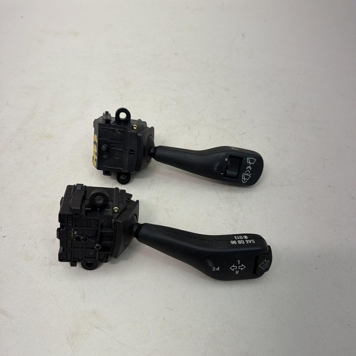 01-06 BMW 330i 325i E46 Steering Column Turn Signal Wiper Switch 8363668 OEM