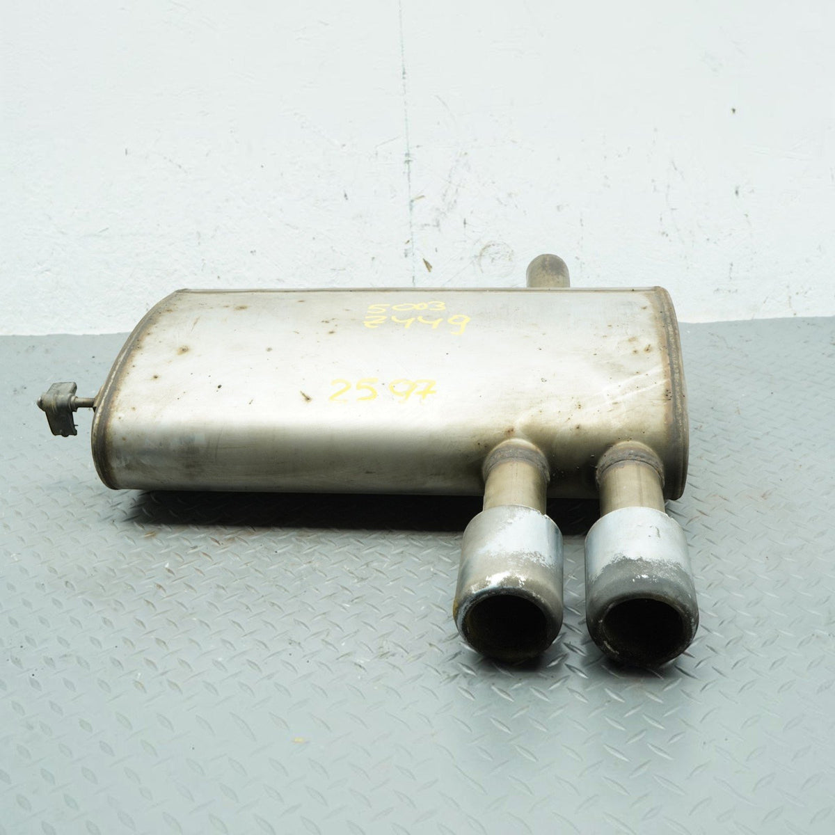 14-24 Mini Cooper S F56 Hatchback 2.0L Muffler Exhaust Silencer Rear 8603281 OEM
