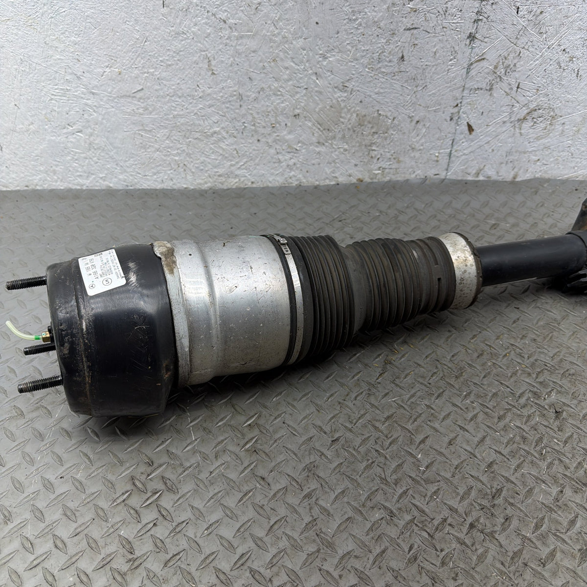 13-16 Mercedes GL350 GL450 GL550 X166 Left Front Air Strut Shock A1663204766 OEM