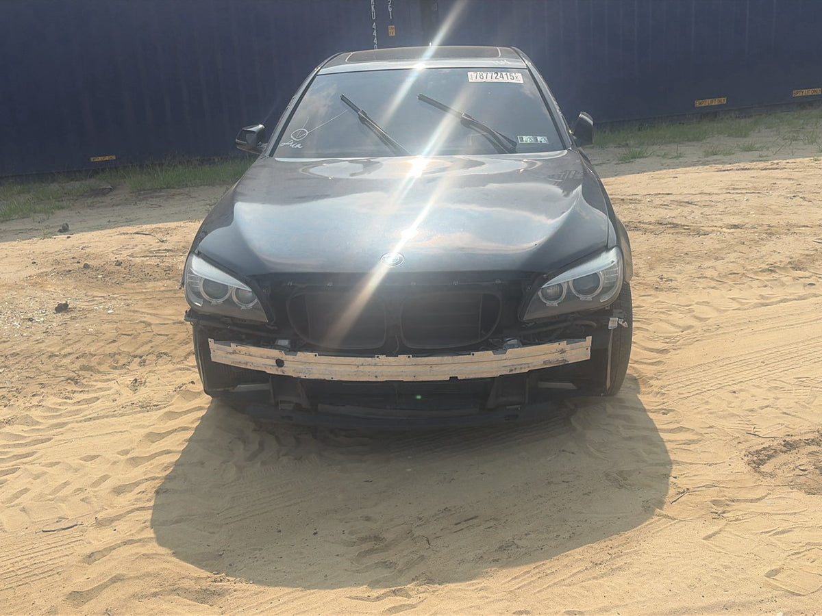 2013 BMW 740i F01