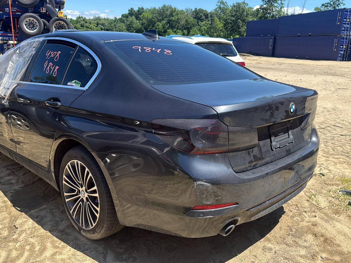 2017-2023 BMW 530i xDrive G30