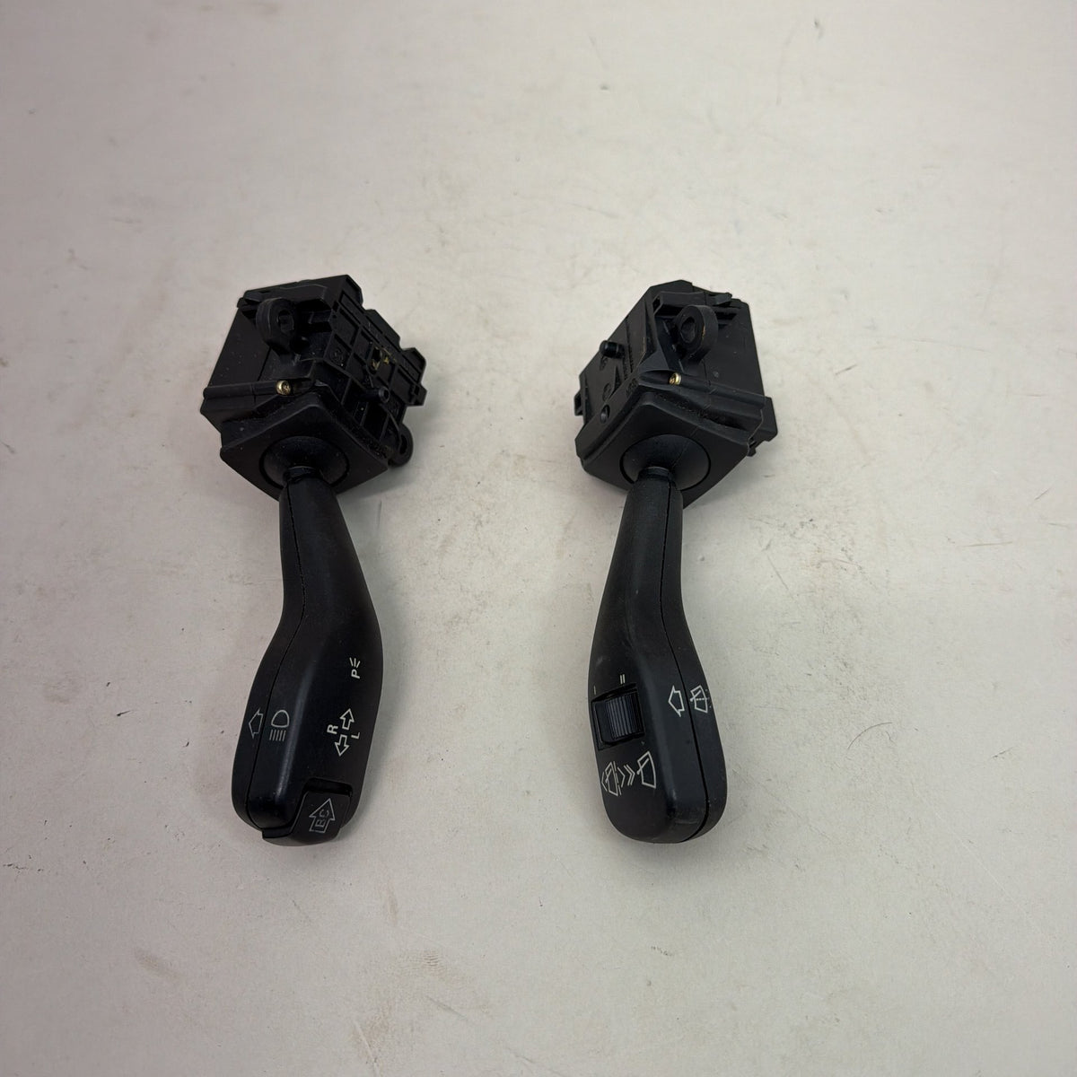 01-06 BMW 330i 325i E46 Steering Column Turn Signal Wiper Switch 8363668 OEM