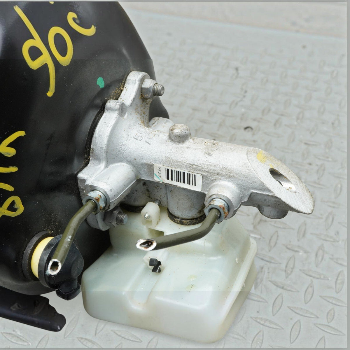 07-09 Mercedes E550 E350 W211 Power Brake Booster Master Cylinder A2114300930