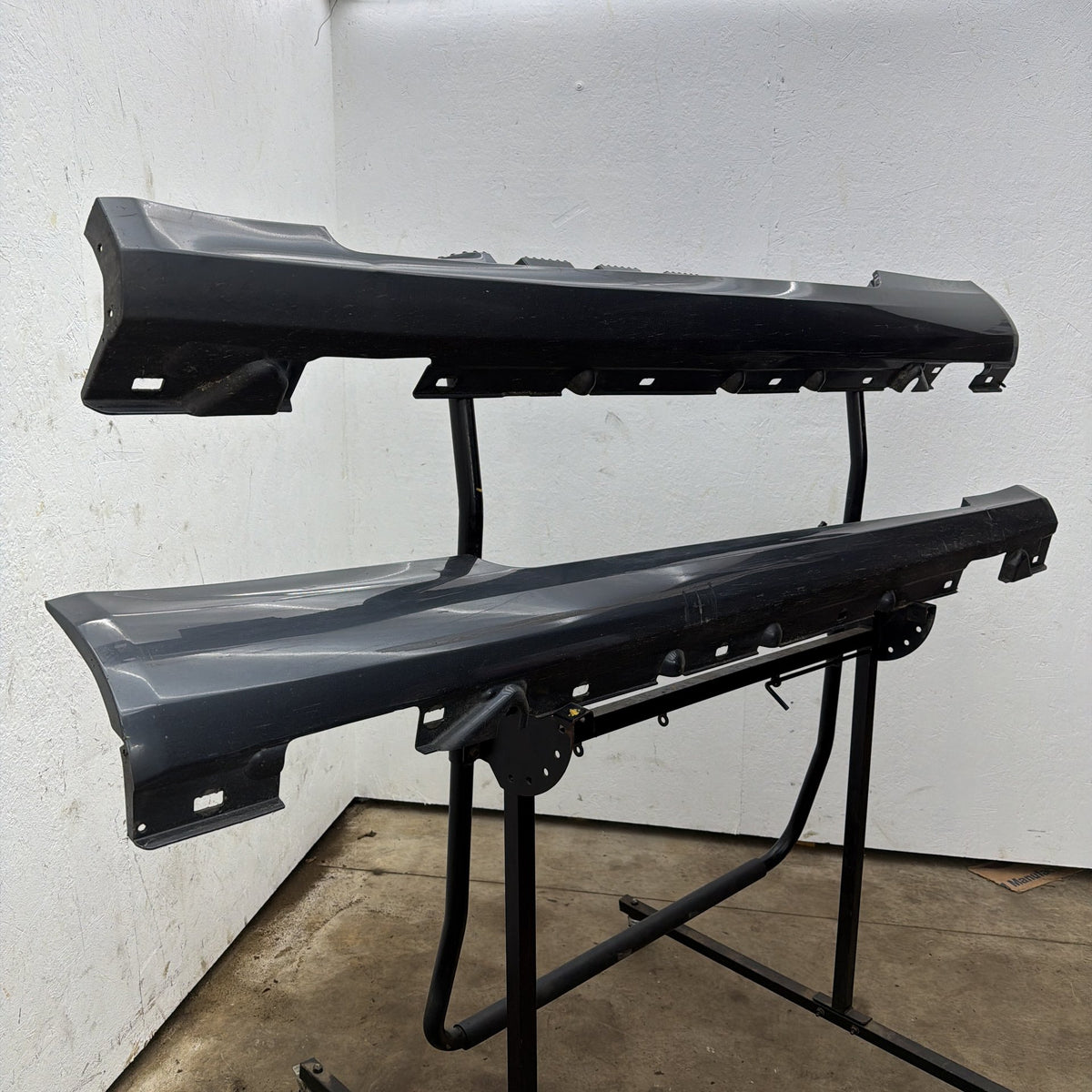 10-17 Mercedes E350 E550 W207 Coupe LH RH Rocker Panel Skirt Set A2076901540 OEM