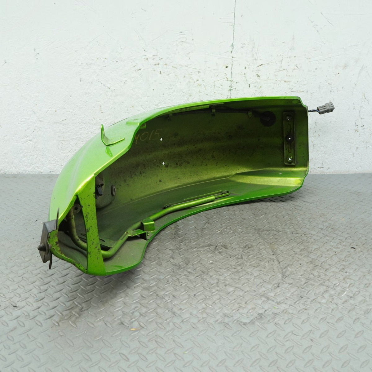 11-13 Kawasaki Vulcan 1700 Vaquero VN1700J Rear Fender Tire Hugger Guard OEM