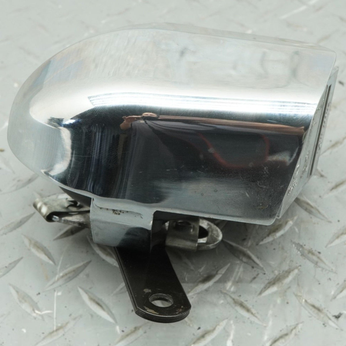 00-11 Harley-Davidson FLSTC Heritage Softail Classic Horn Alarm W Cover OEM