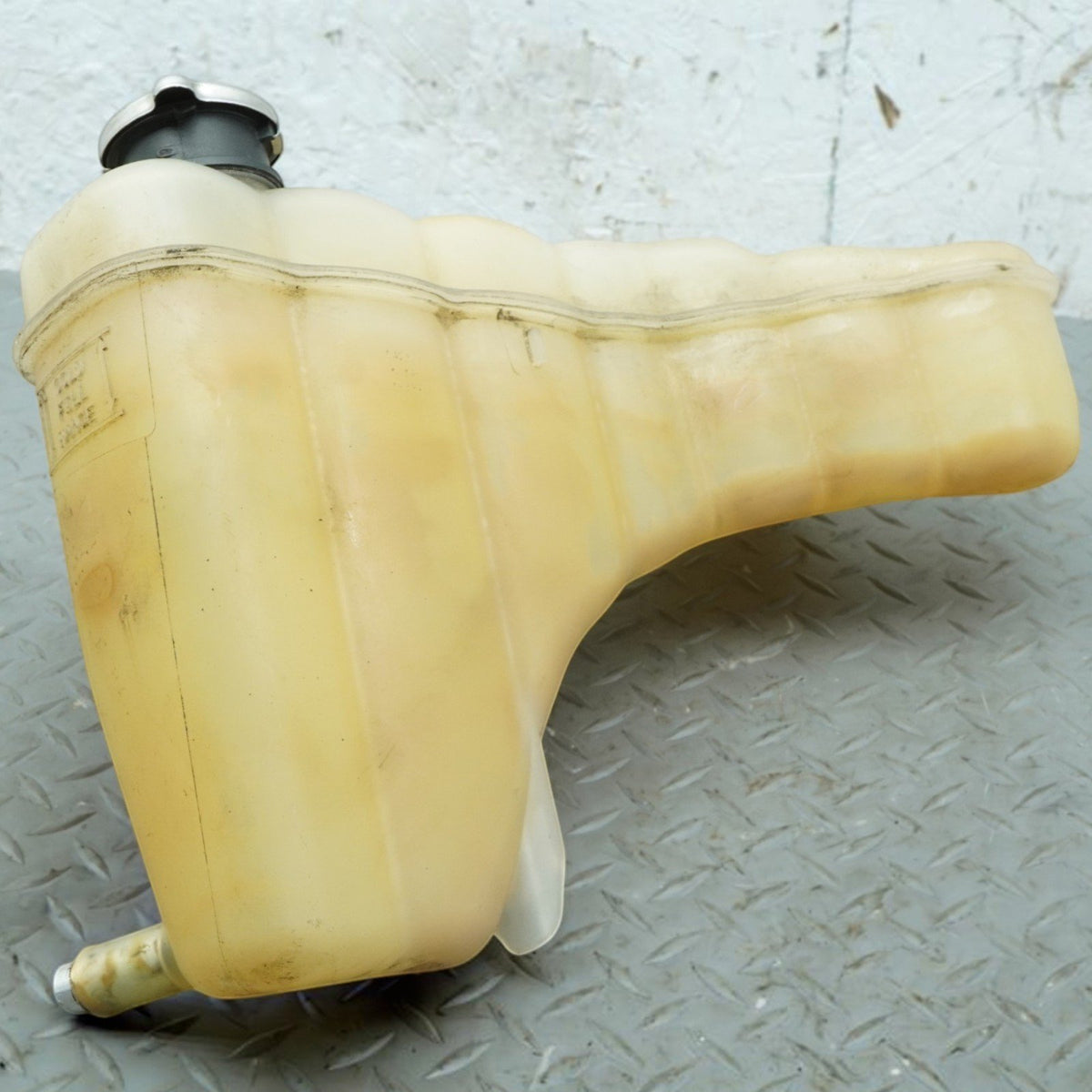 11-23 Dodge Challenger 5.7L 3.6L Coolant Bottle Reservoir Antifreeze 52014521AE